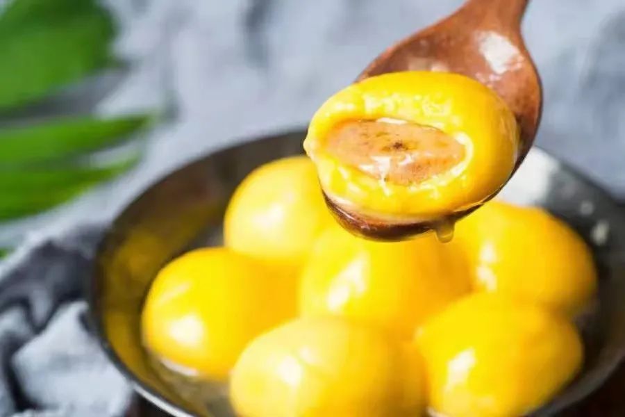 【千千生鲜】【顺丰包邮 | 皮薄!料足!大个头】汤圆界的爱马仕!29.9元抢门市价59.9元大黄米汤圆,可煮可炸,四种口味,满足全家需求~