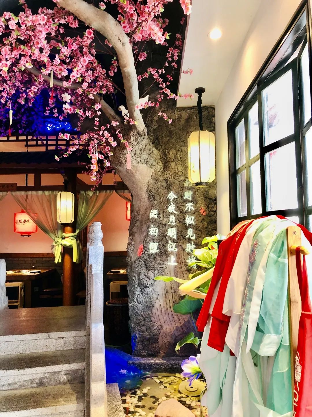 【三店通用丨川坝子成都老火锅】【仅需139元抢门市价350元 的3-4人套餐】纯正地道的川味老火锅 ,特色锅底,丰富菜品,鸳鸯锅底三选一➕澳洲臻品肥牛➕新西兰羊肉卷➕大刀脆毛肚➕牛黄喉➕鸭肠➕撒尿牛肉丸...超多成都空运菜品等你享!!!