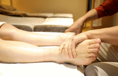 640-8.gif 【坐标余杭区西溪永乐城·葛巷站旁·无需预约】舒适的环境+技师娴熟的手法火爆杭州!超长使用日期✔️仅需88元限时抢购门市价209元『序境采耳·足道推拿』⇒✔肩颈背部按摩✔头部按摩✔胳膊按摩✔足部足底按摩✔腿部按摩✔后背提拉放松按!趁着年底,好好的放松一下!