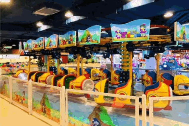 【空港sm店.嘉文梦幻王国】仅21元抢门市价202元7项活动套票,蹦床、急速飞车、欢乐对对碰、沙中寻宝..带上孩子去尽情撒欢吧~