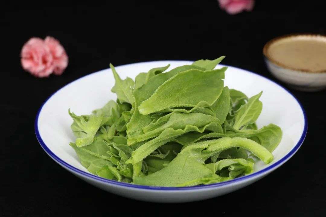 【中信广场地铁直达 节假日通用】 1688在上海来小花园吃豪华年夜饭!仅798元抢【小花园餐厅】平日优惠套餐:黄油焗青龙+松子鲈鱼+手抓牛大骨+蒜香蒸鲍鱼(10只)+黄山土鸡汤等16道餐品~ (请于2021年2月7日之前使用!)1688元抢【年夜饭套餐】:青龙+至尊佛跳墙+牛气冲天+羊肉煲+虾仔大海参+清蒸老虎斑等24道餐品(请于2021年2月14日之前使用!)