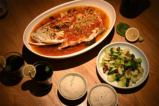 【七店通用】经典湘菜,鱼头诱惑,热辣暖冬!98元/168元抢【望湘园】超值套餐!凭借鱼头敲开了联合国的大门,上了联合国外交餐桌~