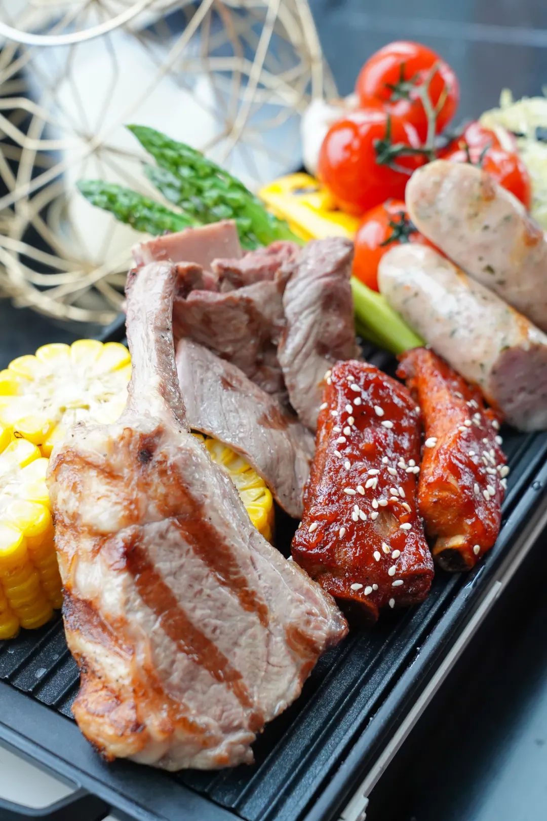 ¥298/2位--47层网红天际餐吧俯瞰魔都!环球港凯悦重磅推出肉食狂欢!澳洲和牛、烤羊排、人气甜品...还含2杯酒水任选!