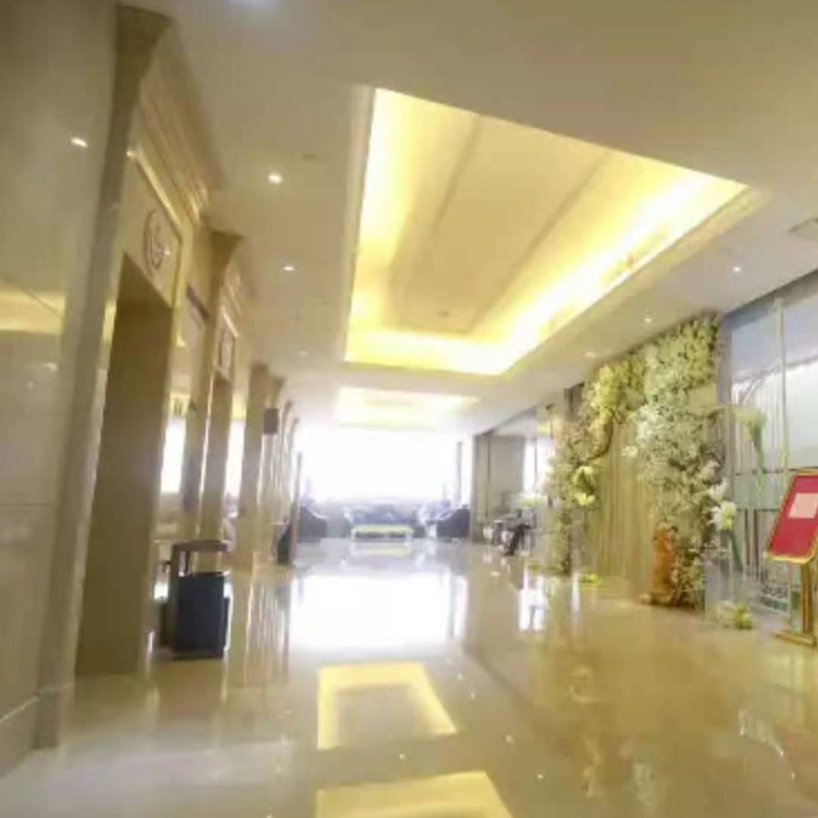 【四星级酒店|长春红事会商务酒店】抢就对了!终于等到中式宴会餐厅!仅98元/118元抢购水煮鱼套餐/烤鸭套餐,生日聚会还送蛋糕+长寿面,每一道菜品都是大厨的匠心制作,环境一流,菜品精致,武装到“胃”的细致美味~