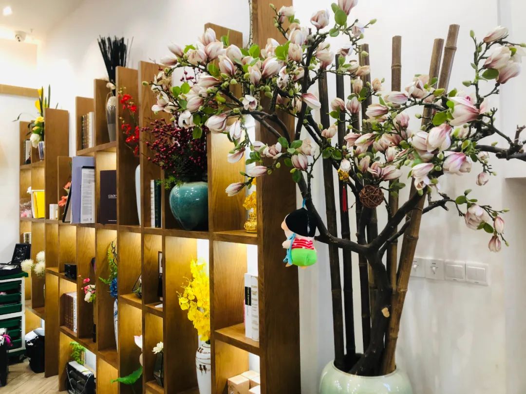 爆款加推!【三店通用·无需预约】变美时间到!仅9.9元抢原门市价79.8元的【郁今香美发单人洗剪吹两次】技术督导洗剪吹!专业手法+贴心服务,潮人们都抢着预约!