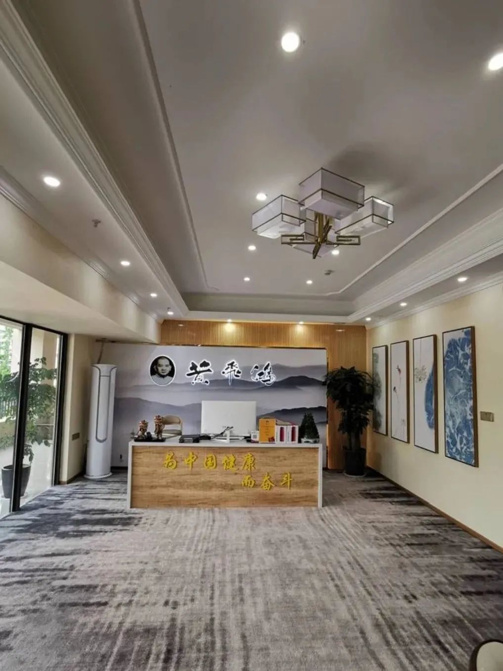 【全城8店通用】chao便宜的身体理疗大餐,冬日保养大招教给你!仅需29.9元抢【热灸理疗套餐】,黄飞鸿特色中药热灸理疗2次+黄飞鸿小百草刮痧2次,传承数百年黄飞鸿经典祖方,改善当代人身体亚健康状态!