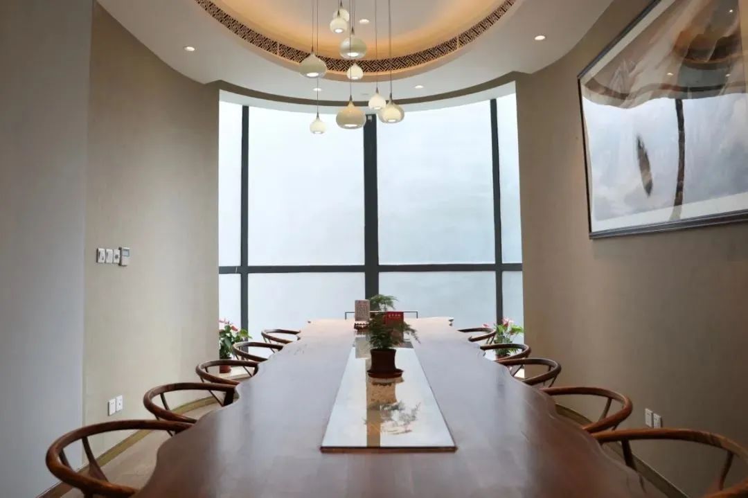 【静安区昌平路】来这里,带你重新认识上海自助茶点的定义!仅568元享门市价708元【昌平茶楼】6人自助套餐!50+种自助茶点+茶水饮品+剧本杀、狼人杀!一边吃一边玩,环境氛围好,下班来这里娱乐解忧准没错!