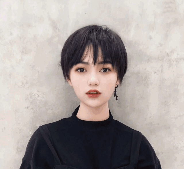 【李家村万达|琦纪·御美发Salon】新年变美指南!99元抢门市价480元的烫/染/护三选一,圣诞~元旦~春节节日倒计时开始,是时候来一次“改头换面”之旅啦!