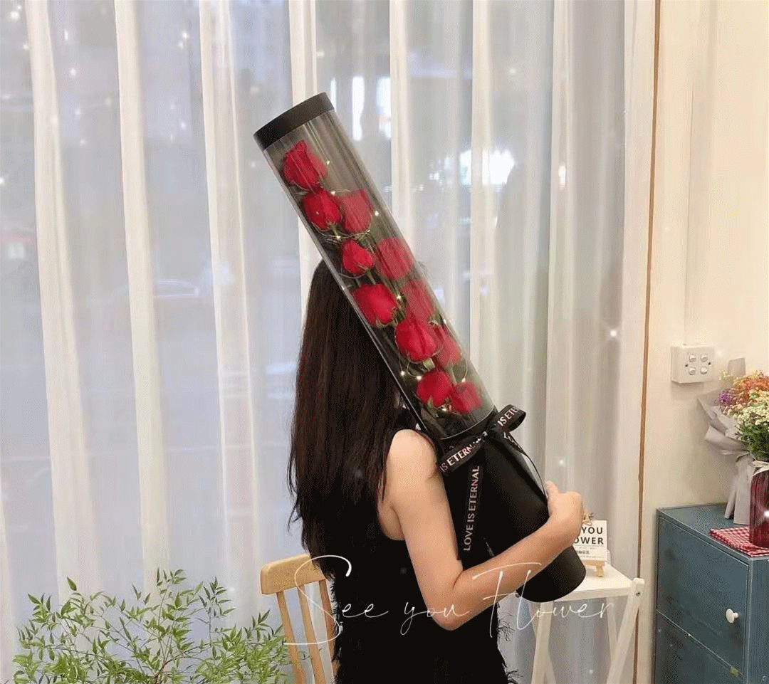 【情人节花礼,同城配送】这份爱,你任何时刻打开都新鲜!49.9元抢3只红玫瑰,满天星/尤加利叶/情人草,129元抢11朵红玫瑰礼盒,159元抢19朵红玫瑰礼盒~