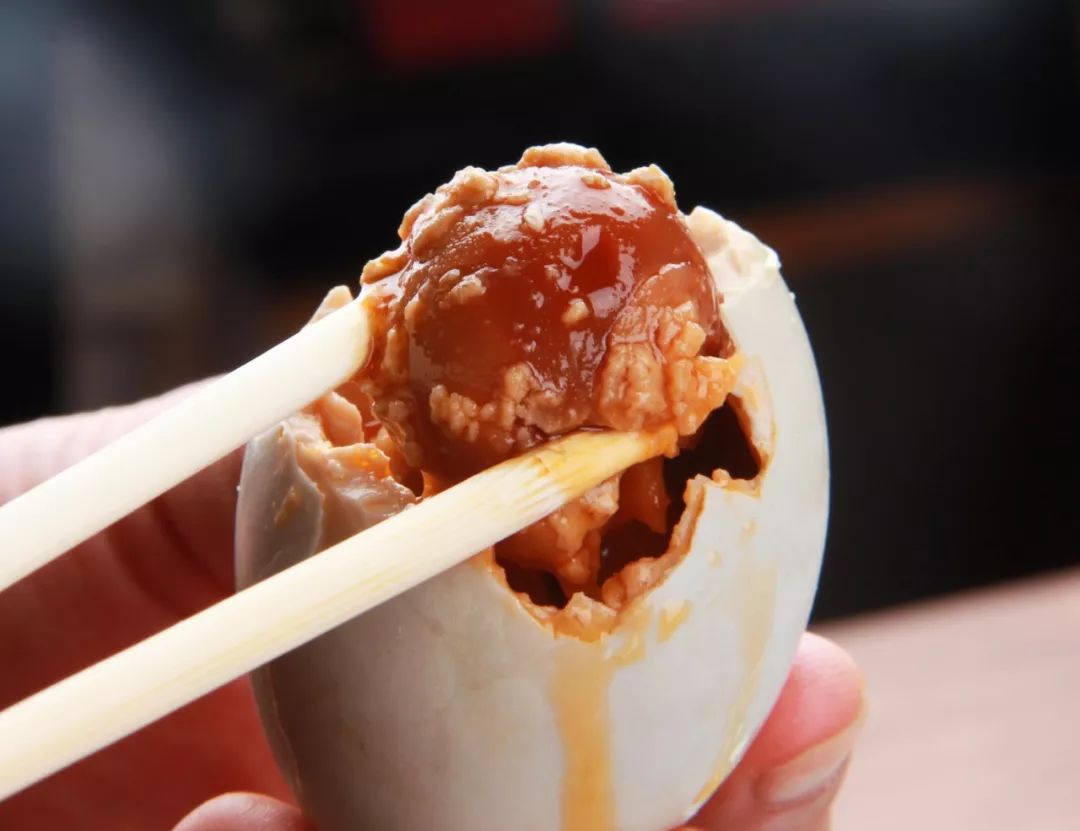 【千千生鲜年货必备】【一戳就流油丨鲜美程度堪比蟹黄】仅19.9元=20枚装抢价值49.9元的旦尚皇海鸭蛋!来自广西特产-海鸭蛋!个大饱满,细腻沙软~轻咬一口,唇齿生香,美味面前,无人能挡!