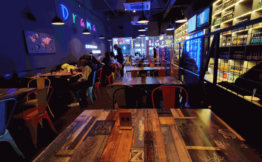 【两店通用·网红手抓海鲜】上海传奇海鲜店!仅138元抢【抓麻】超值3-4人套餐,缤纷抓麻、开运大吉土豆片、秘制私房鸡翅 ···凭着一口『麻辣』味道,赢得各路吃货的喜爱,成为上海网红打卡店!