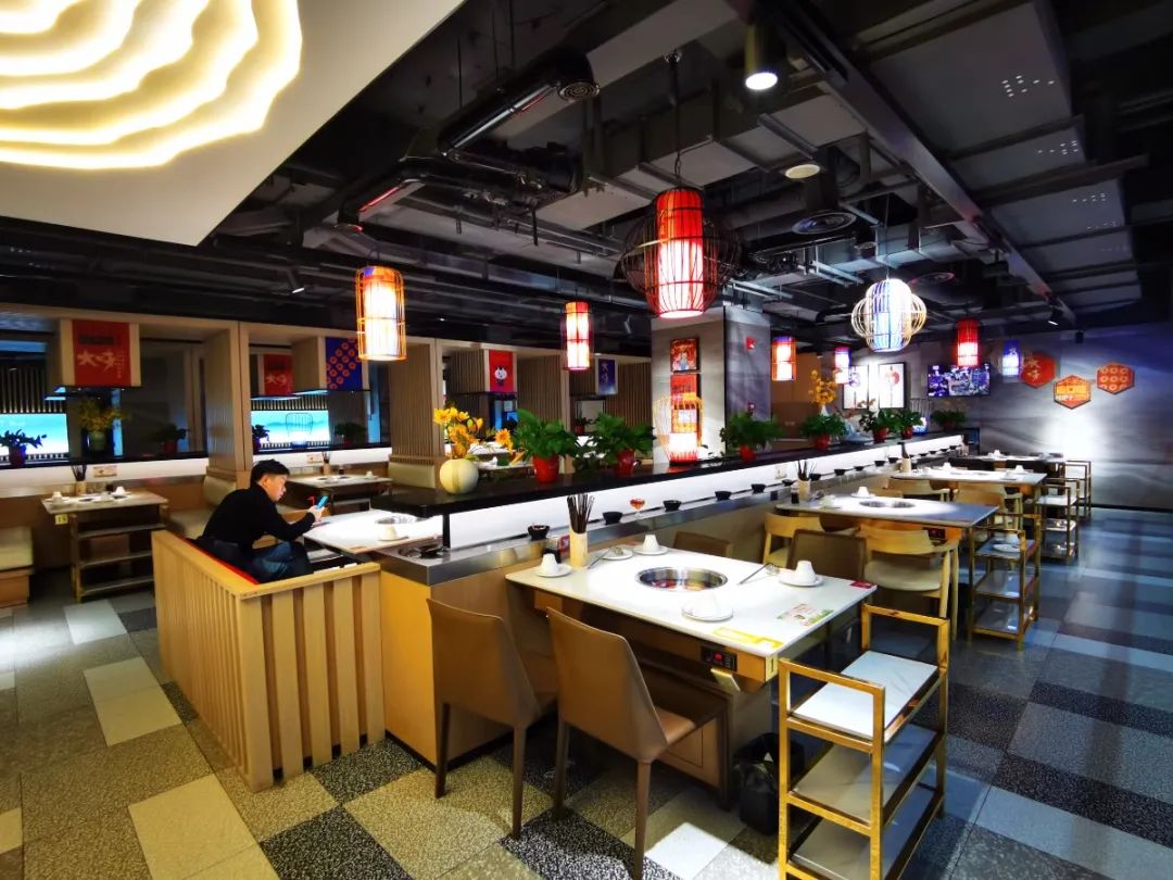 【南大街中大国际|大味火锅】1周年庆大促,抢到就是赚到!149元抢门市价336元的大味火锅3-4人餐,千层牛肚,喷火牛肉,大味肥牛,乌鸡卷,鲜鸭血,撒尿牛肉丸,海带苗,金针菇,川粉带,油麦菜..手工炒料,空运食材!