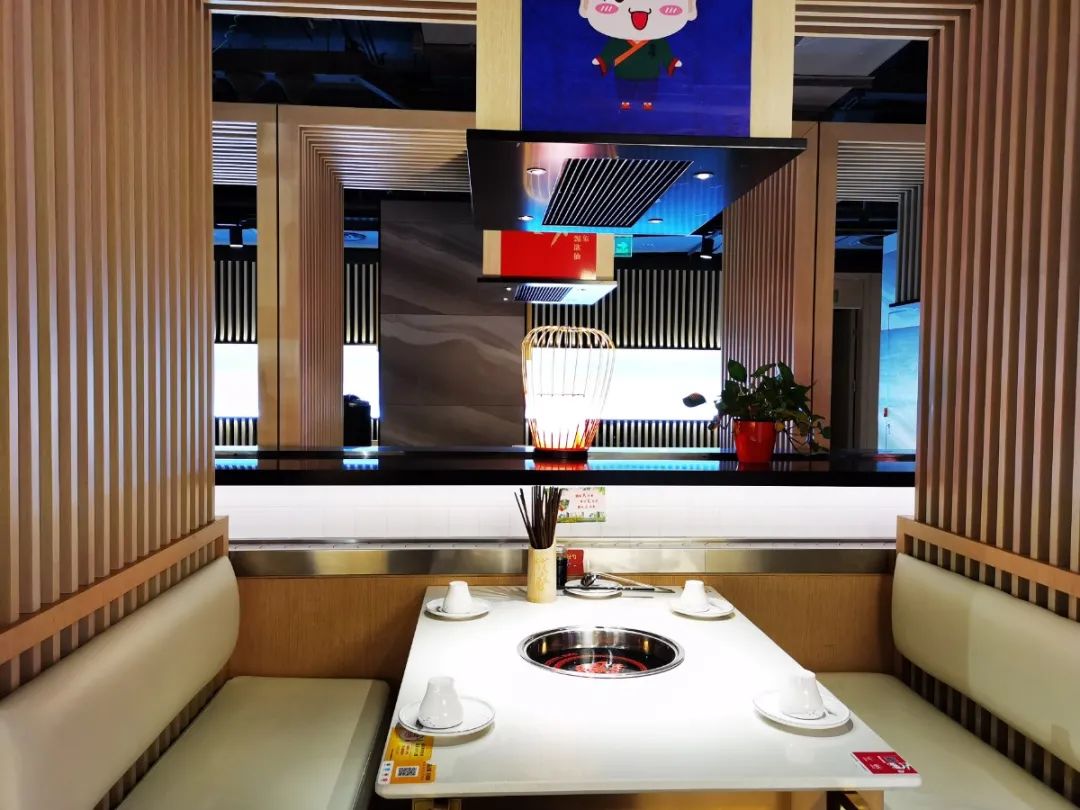 【南大街中大国际|大味火锅】1周年庆大促,抢到就是赚到!149元抢门市价336元的大味火锅3-4人餐,千层牛肚,喷火牛肉,大味肥牛,乌鸡卷,鲜鸭血,撒尿牛肉丸,海带苗,金针菇,川粉带,油麦菜..手工炒料,空运食材!