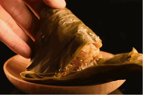 【 十分"粽"意·口味丰富·送礼佳品】99元享门市价138元粽子礼盒!